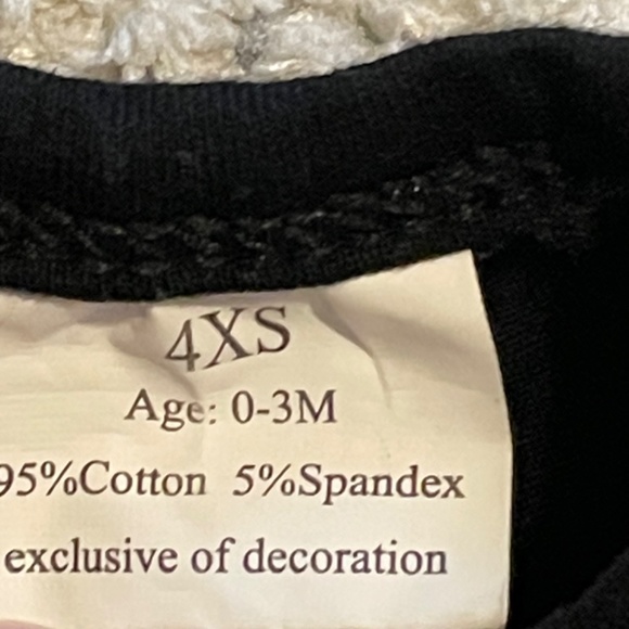 Boutique Christmas Romper baby girl size 0-3 months black plaid leopard reindeer - Picture 3 of 3